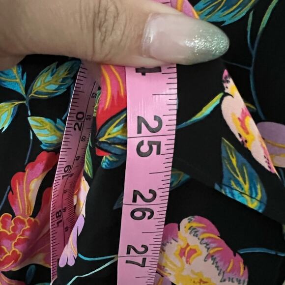 & Other Stories Carot Wrap Cropped Pant - Picture 5 of 6